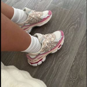 ASICS Gel Retro Sneakers in Beige Pink