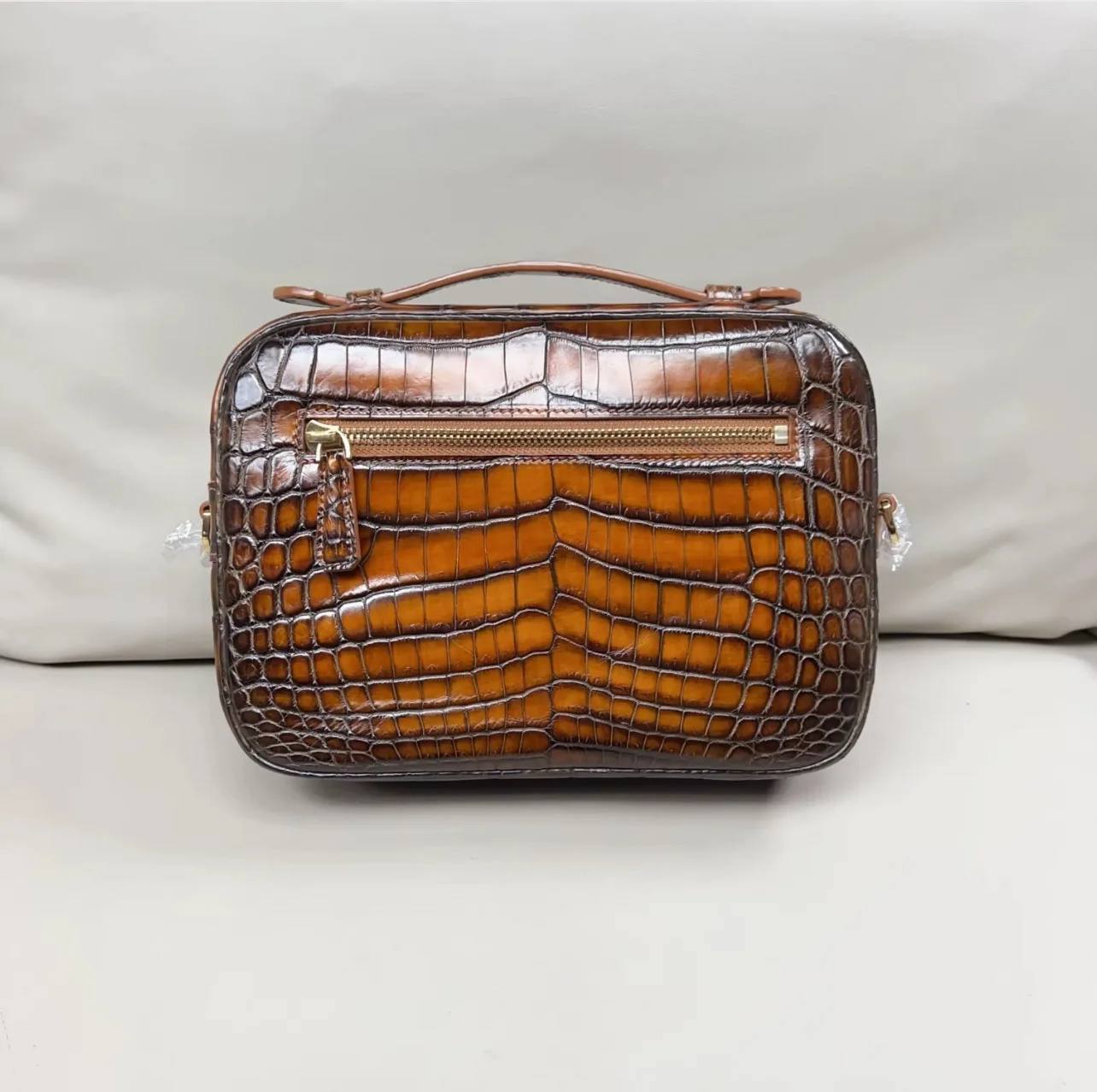 Exotic style real crocodile leather hand-painted men's shoulder bag authentic crocodile leather men's handbag postman bag - Image 3